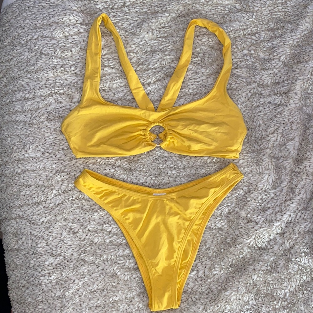 Yellow L Space SET (top & bottom match)